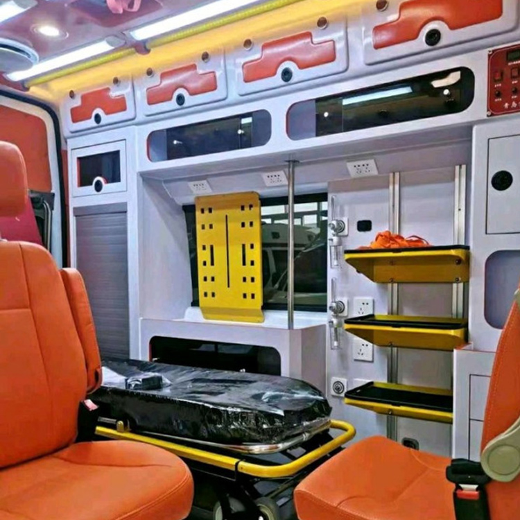 黄岛长途救护车护送病人租赁价格